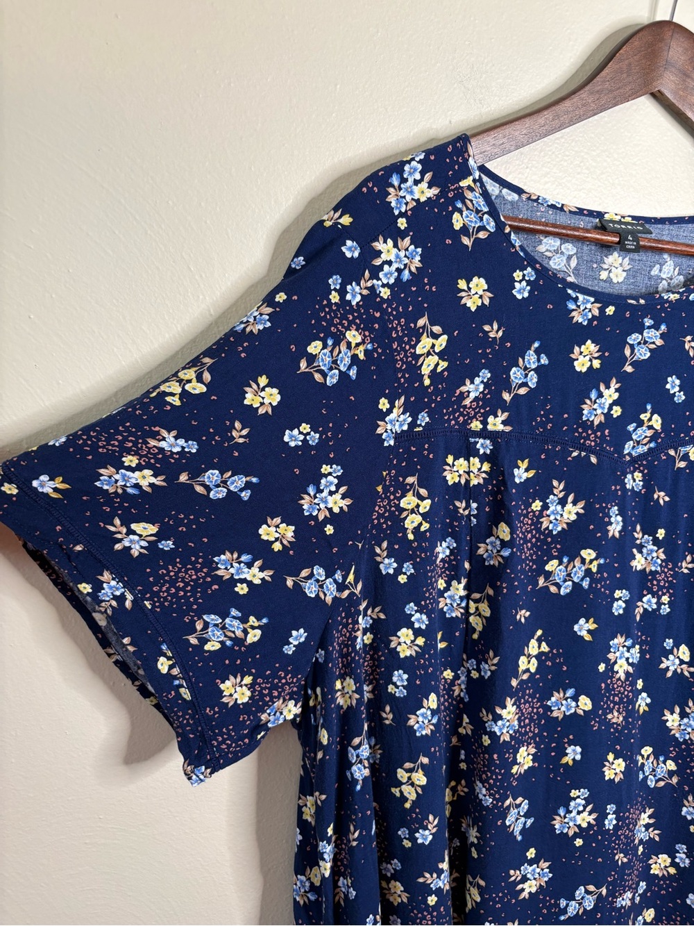 Torrid Dress Women 4 Navy Floral Babydoll Short Sleeve Rayon Boho Cottagecore - Picture 4 of 10